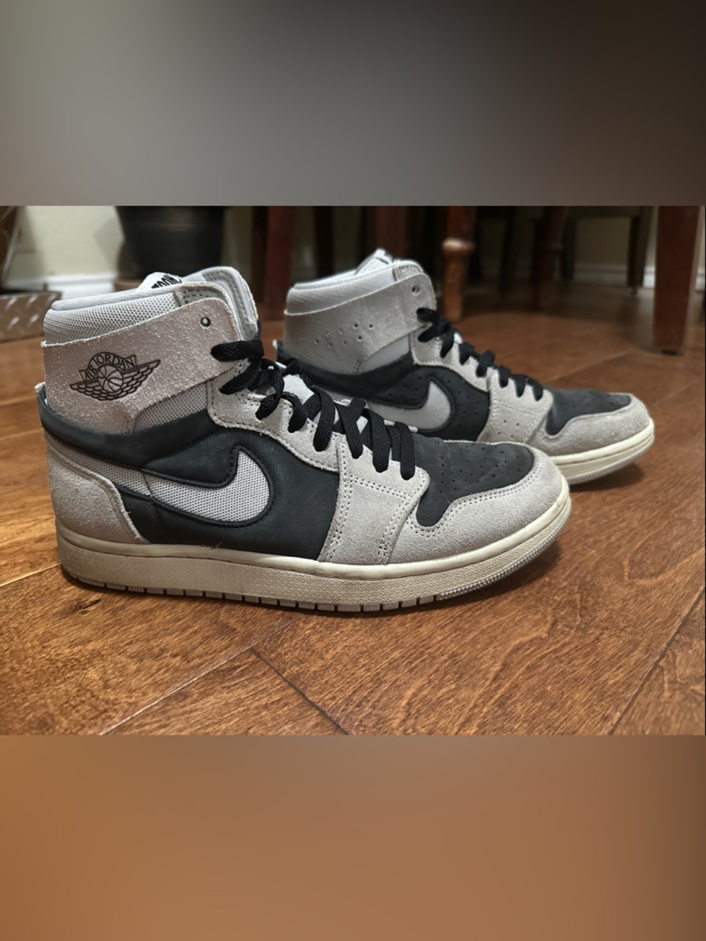 Air Jordan 1Zoom CMFT 2 Jordan High-Top Sneakers - Gray & Black W9